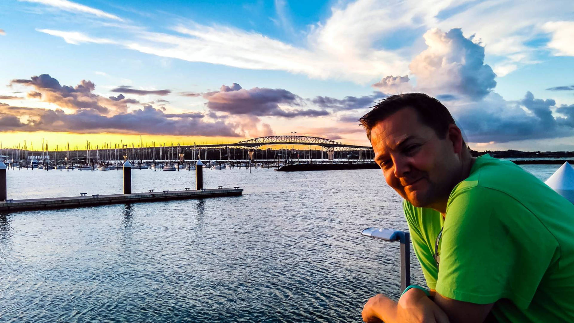 Sunset at Harbour Bridge in Auckland